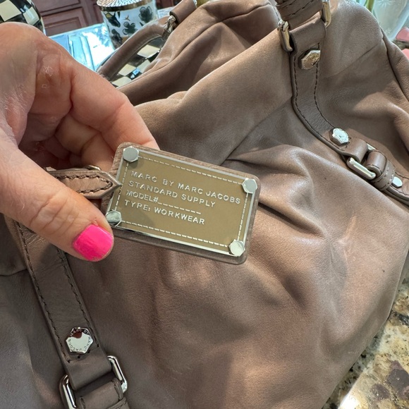 MARC BY MARC JACOBS Classic Q Groovee Satchel - Picture 7 of 16